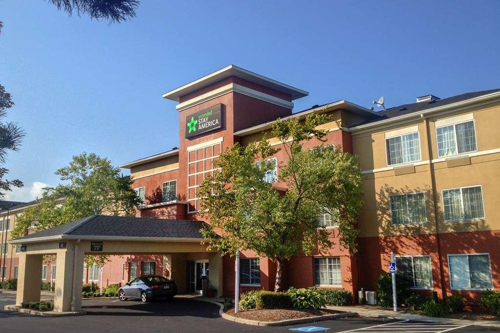 Extended Stay America Suites - Boston - Waltham - 32 4Th Ave Екстер'єр фото
