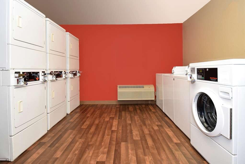 Extended Stay America Suites - Boston - Waltham - 32 4Th Ave Екстер'єр фото