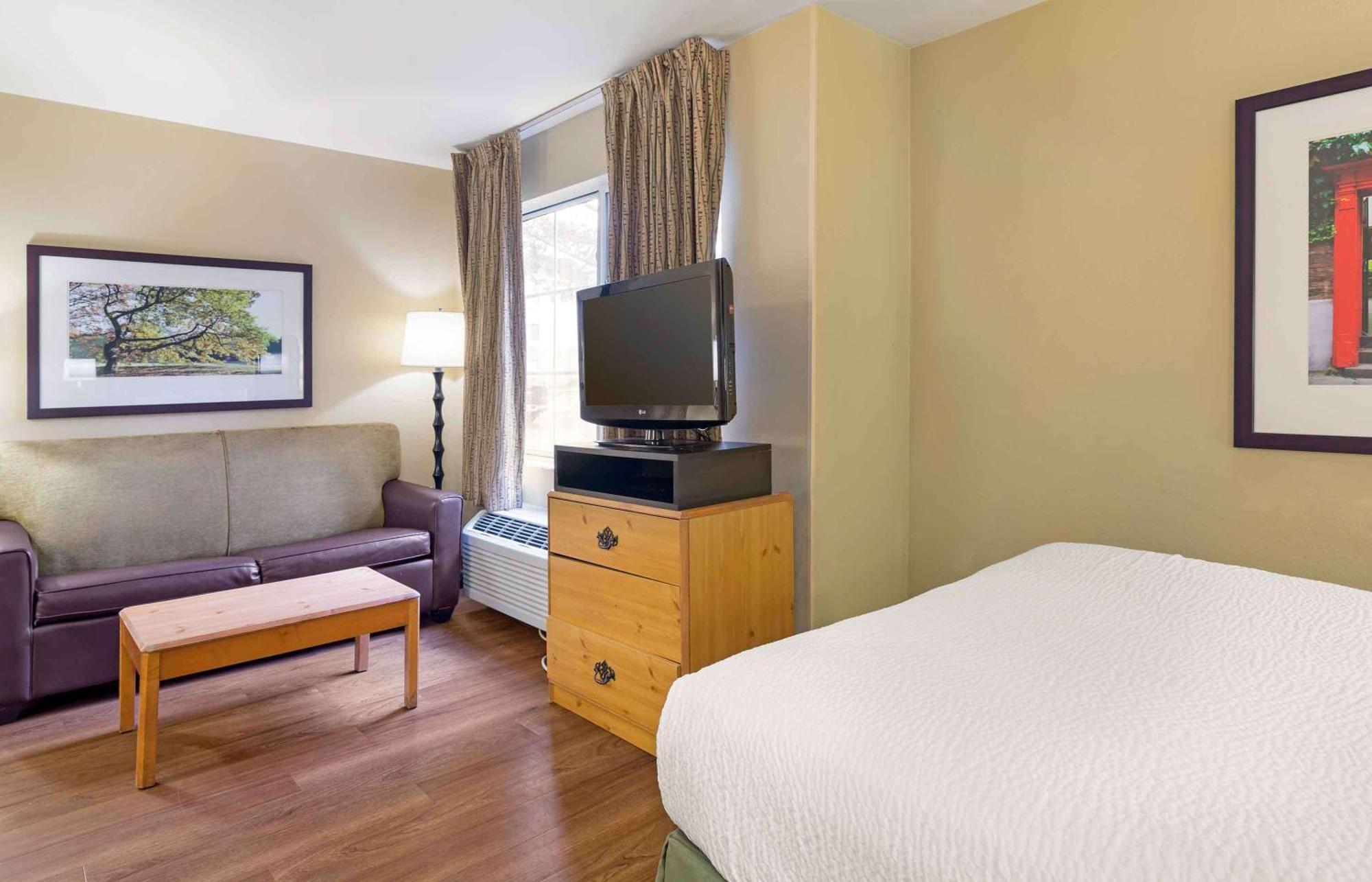 Extended Stay America Suites - Boston - Waltham - 32 4Th Ave Екстер'єр фото