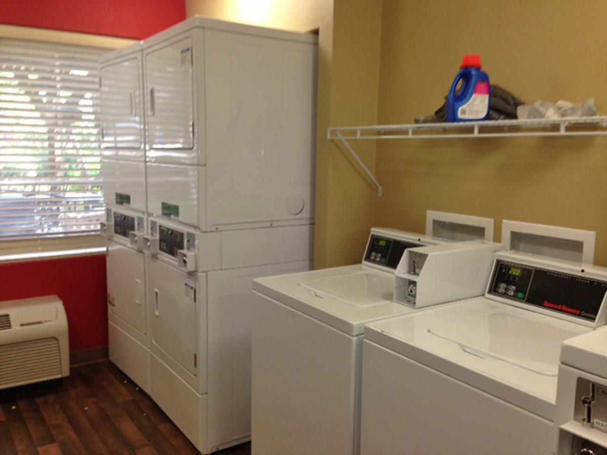 Extended Stay America Suites - Boston - Waltham - 32 4Th Ave Екстер'єр фото